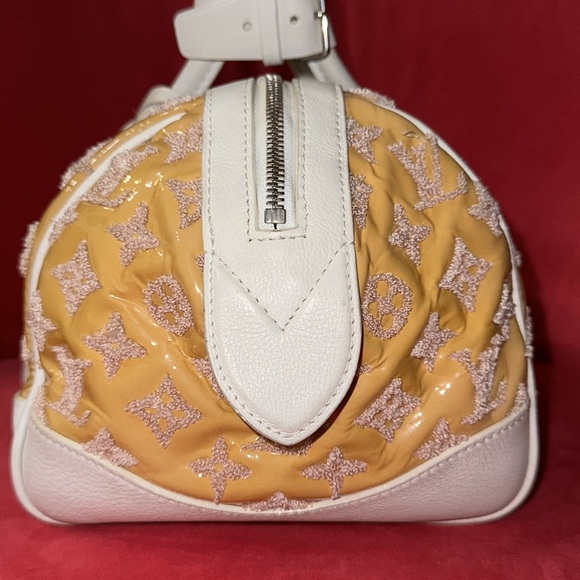 Louis Vuitton Limited Edition Rose Monogram Bouclettes Speedy Round Bag - Picture 4 of 16